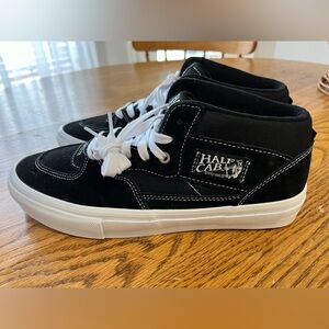 New Van’s Half Cab Skateboarding Shoes Men’s Size 10